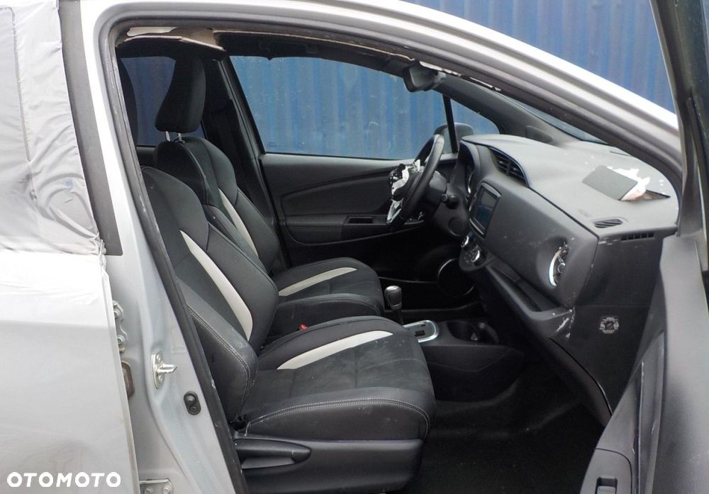 Toyota Yaris - 21