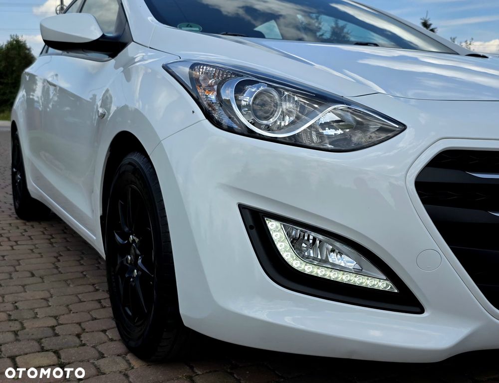 Hyundai i30 1.4 Classic + - 14