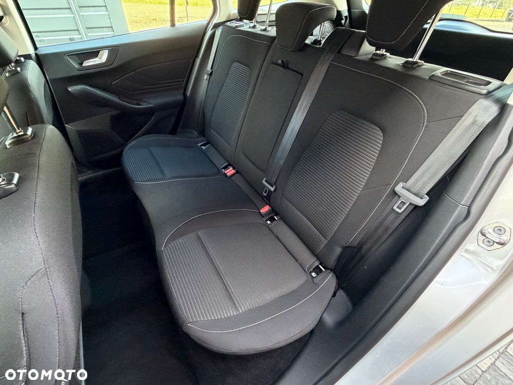 Ford Focus 1.5 EcoBlue Start-Stopp-System TITANIUM - 26