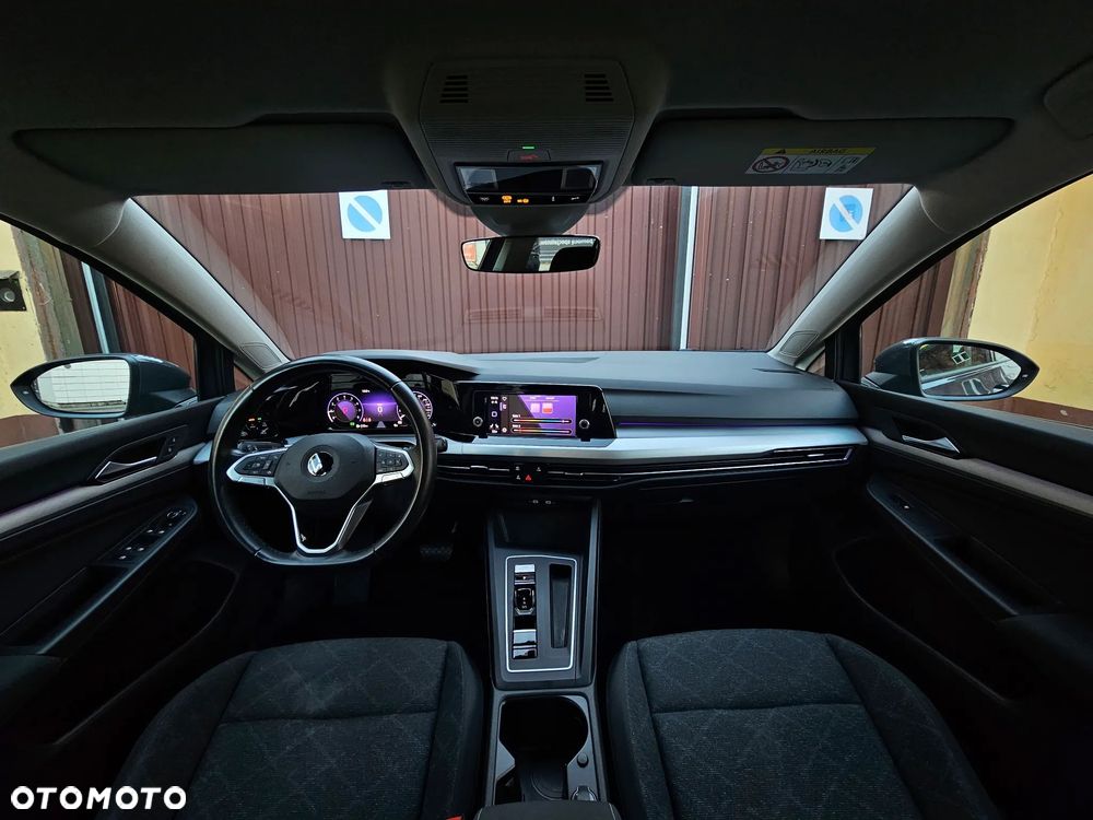 Volkswagen Golf VIII 1.5 eTSI Style DSG - 14