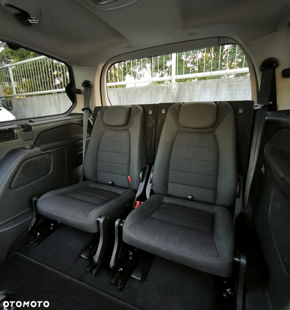 Ford Galaxy 2.0 TDCi Titanium - 13