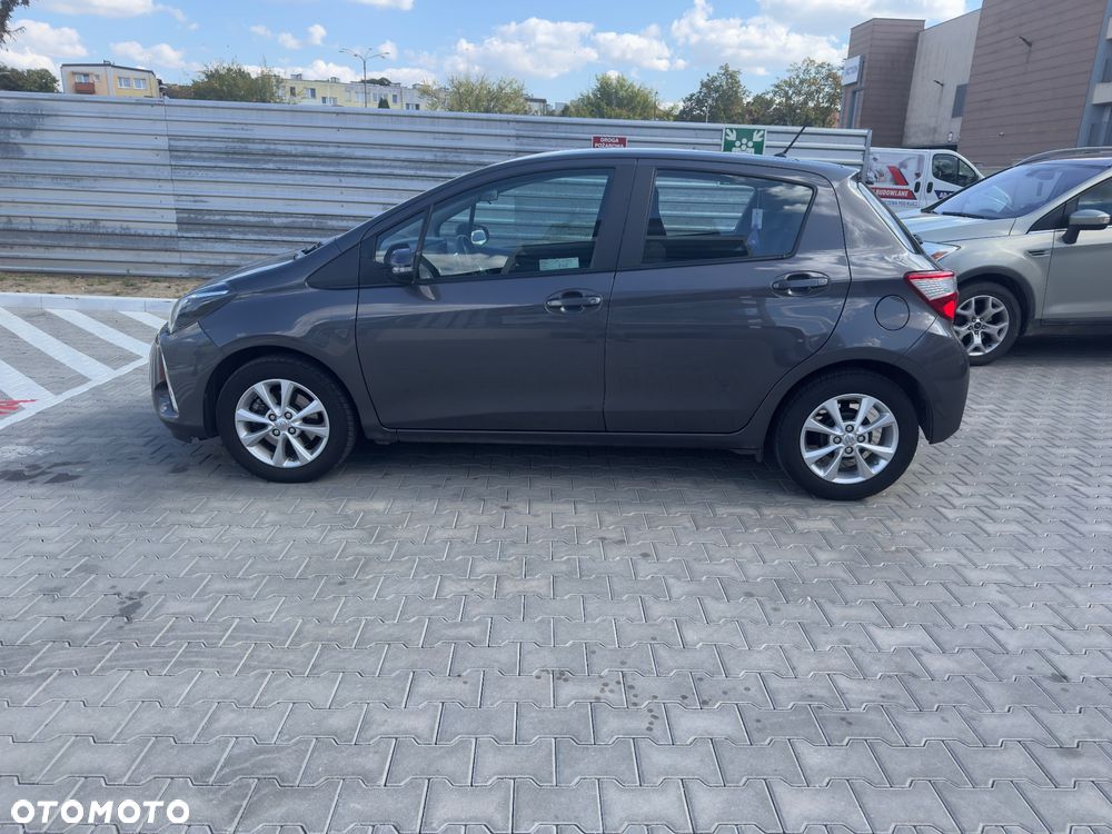 Toyota Yaris - 4