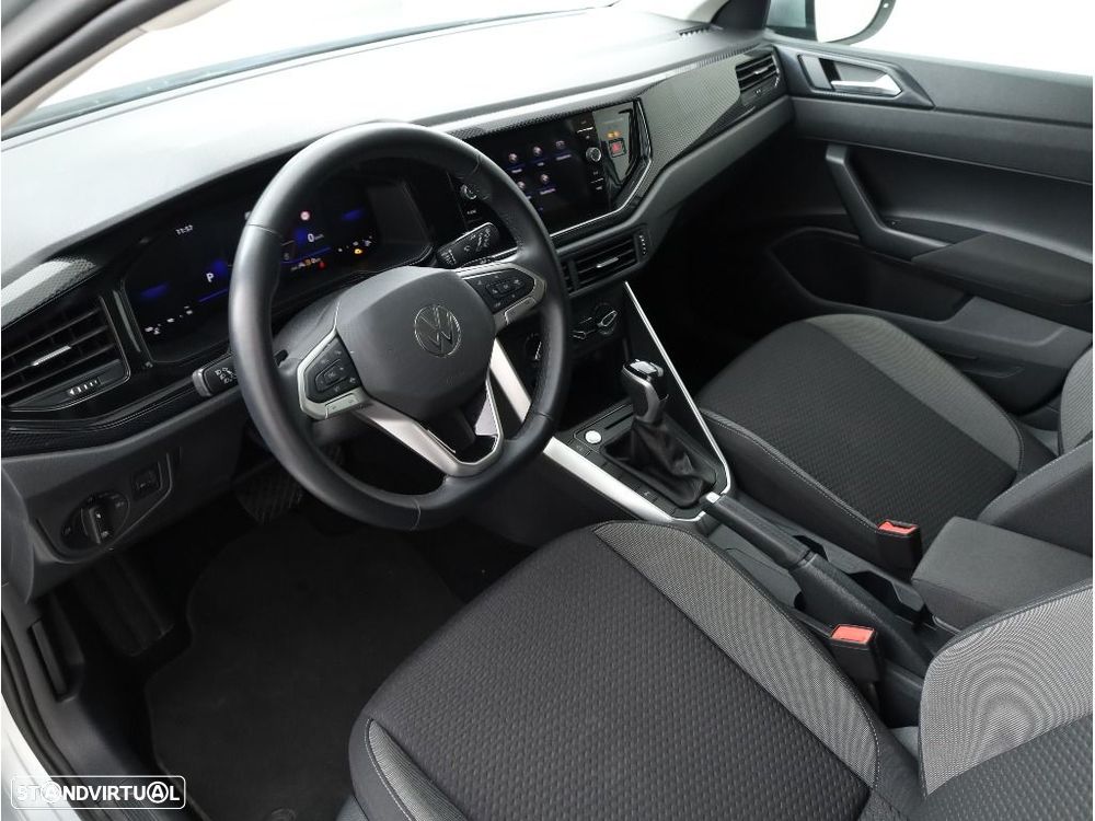 VW Taigo 1.0 TSI Urban DSG - 14