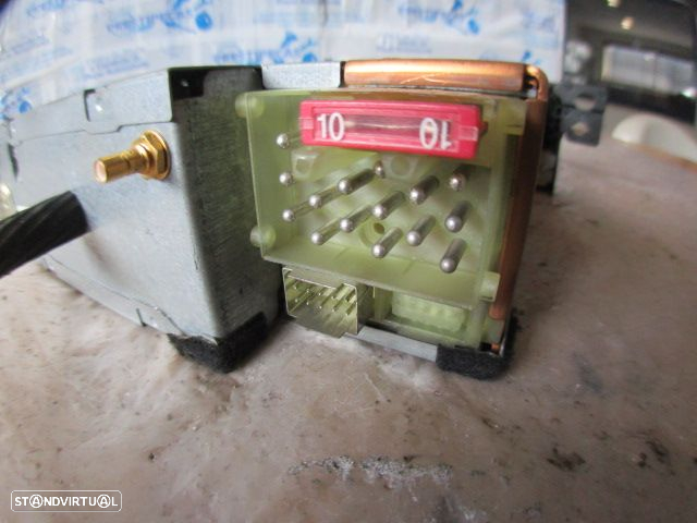 Radios 65128383149 BMW E46 1998 BMW E46 1998 2.0D 136CV 4P VERDE - 4