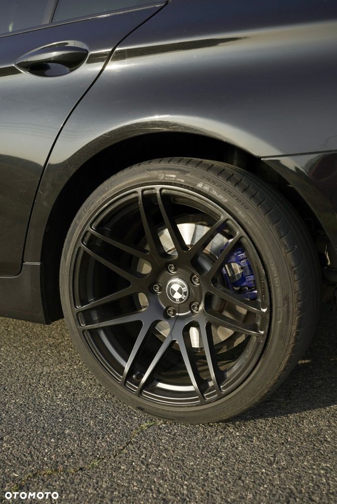 BMW Seria 5 - 32