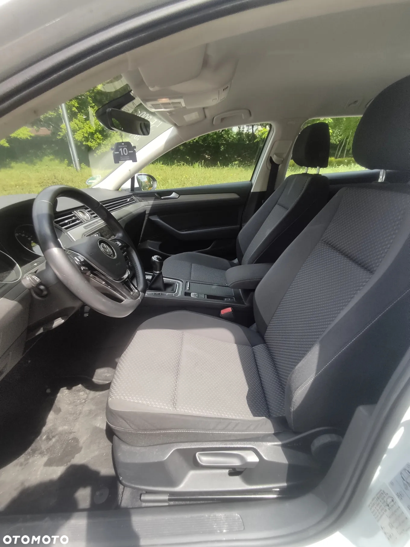 Volkswagen Passat 2.0 TDI BMT Comfortline - 10