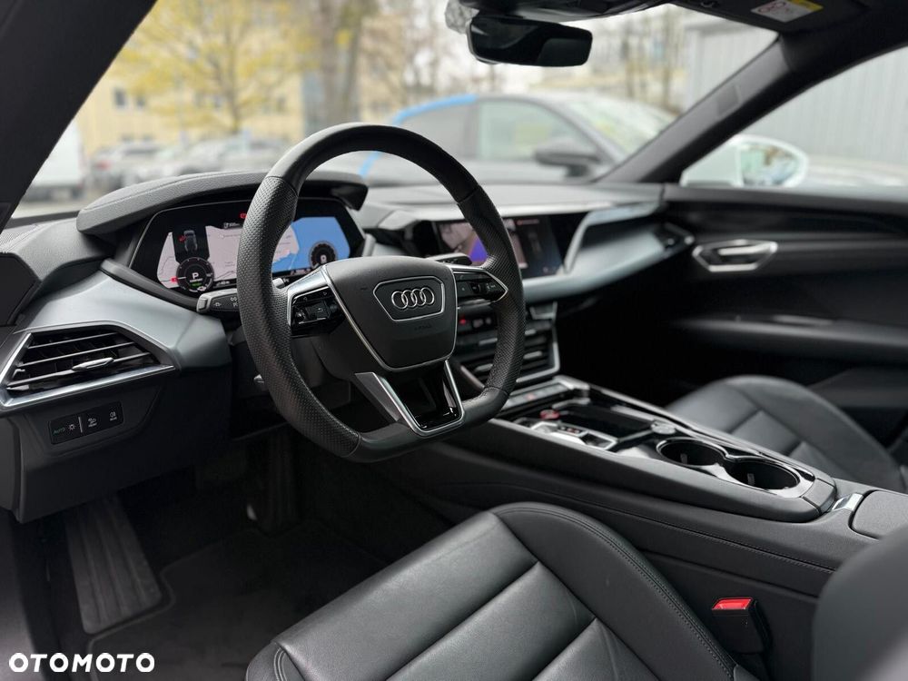 Audi e-tron GT - 14