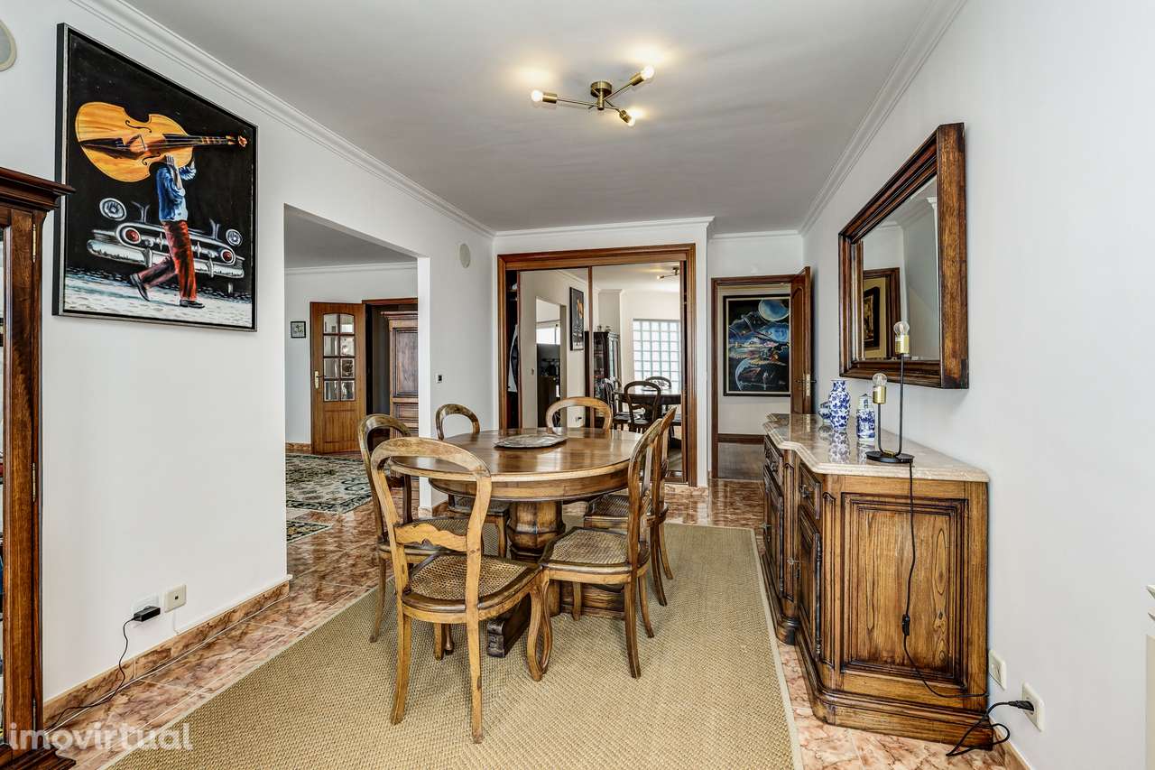 Elegante e confortável T3, com garagem fechada, em condomínio fechado - Grande imagem: 5/30