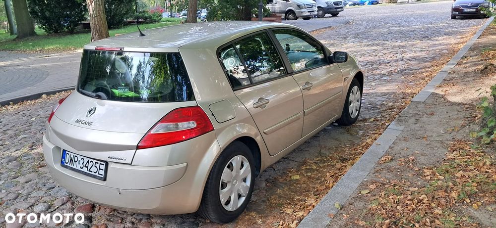 Renault Megane II 1.6 16V Confort Authentique - 3