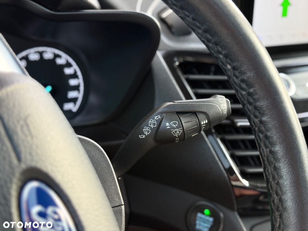 Ford Tourneo Connect 1.5 EcoBlue Titanium - 33