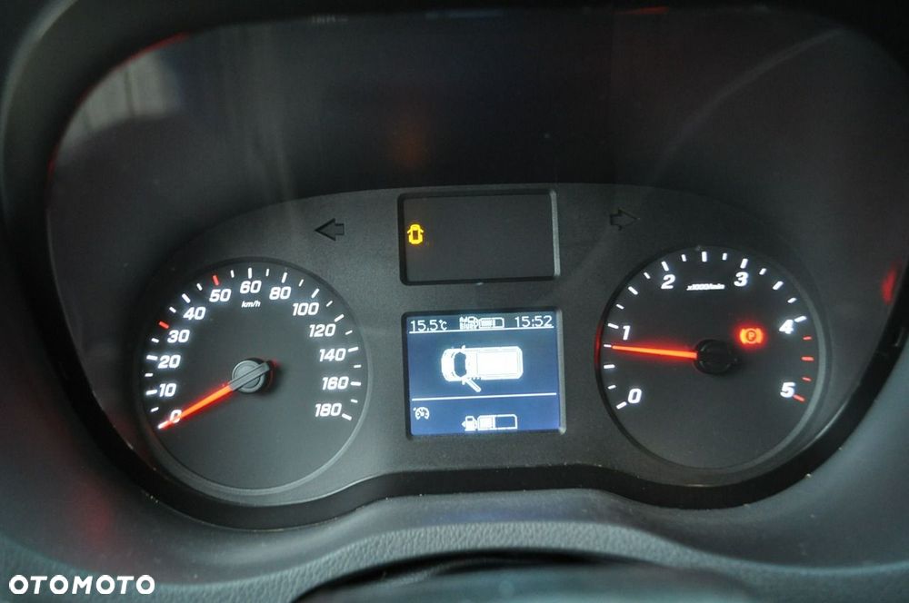 Mercedes-Benz Sprinter - 23