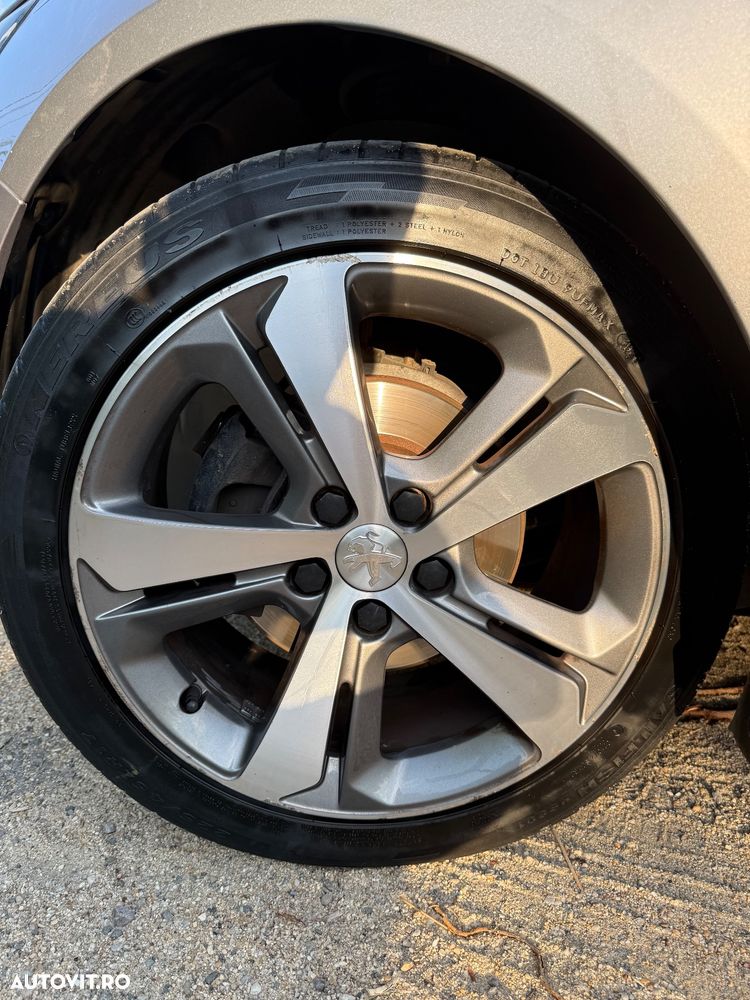 Peugeot 308 1.2 L PureTech Turbo Allure Aut. - 7