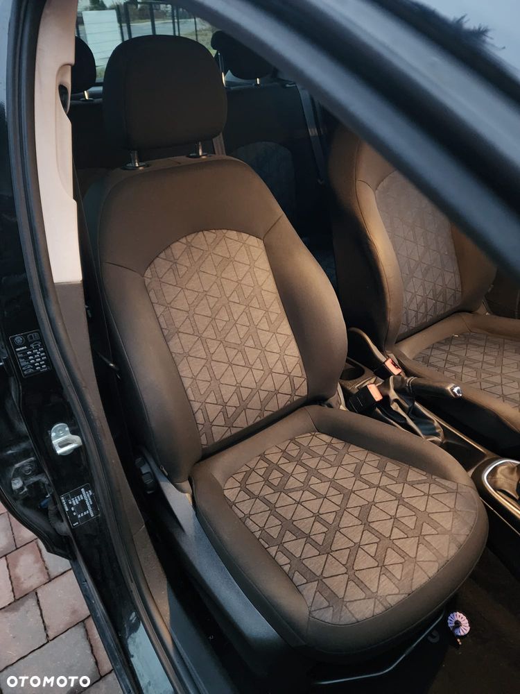 Opel Corsa 1.4 16V 150 Jahre - 12