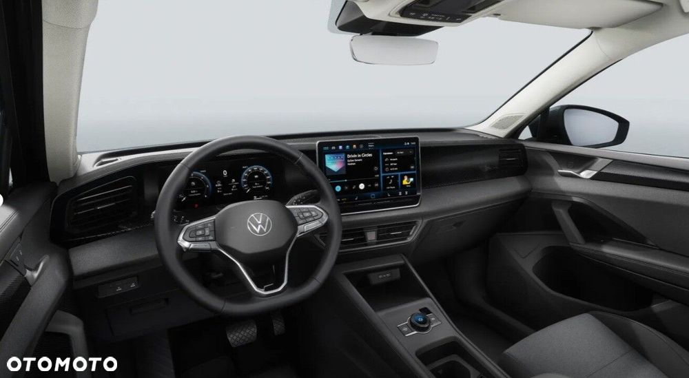 Volkswagen Tiguan - 10