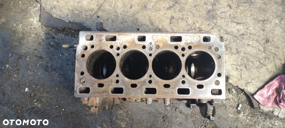 RENAULT MASTER 2,2dci espace  MOVANO G9T  blok silnika - 1