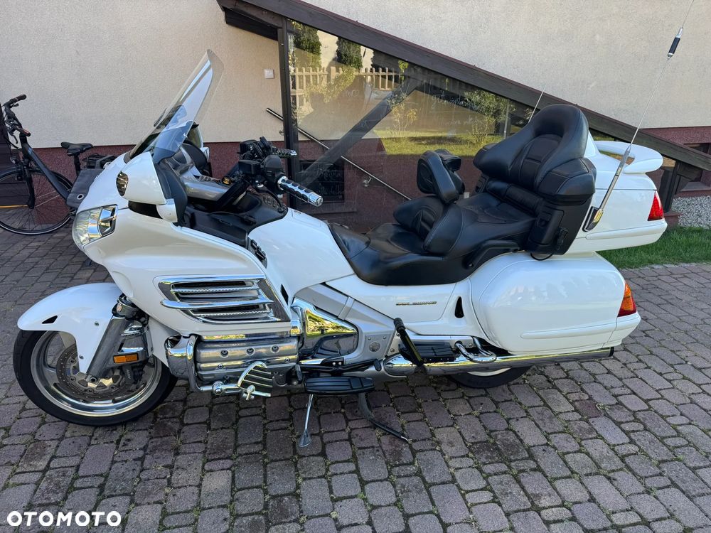 Honda GL - 9