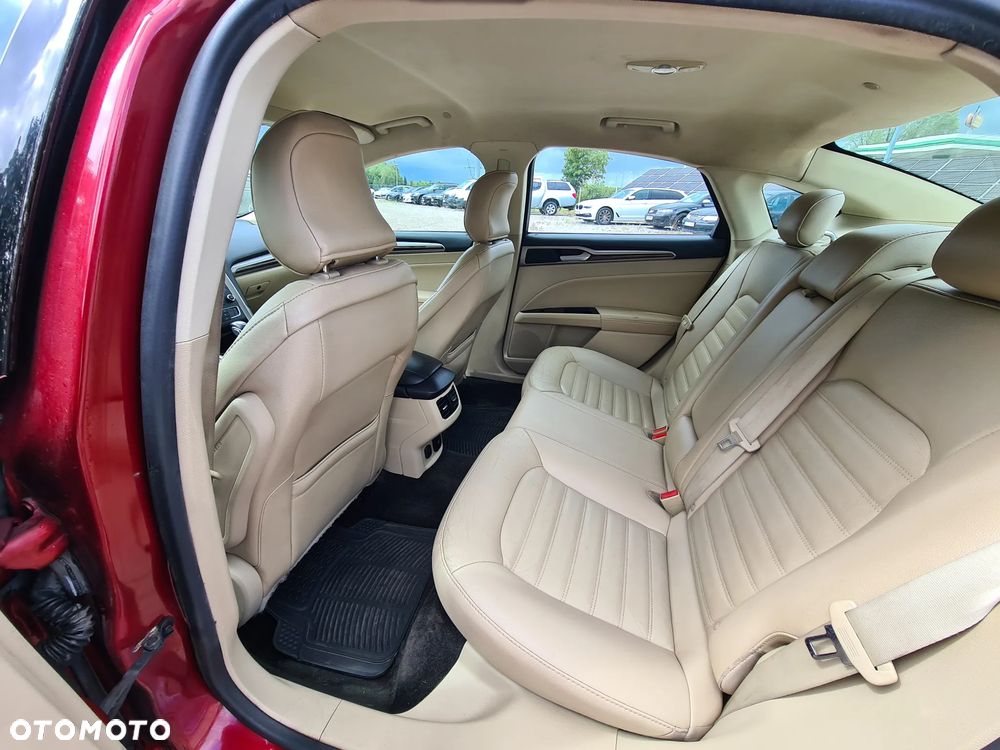 Ford Mondeo 2.0 Hybrid Titanium - 19