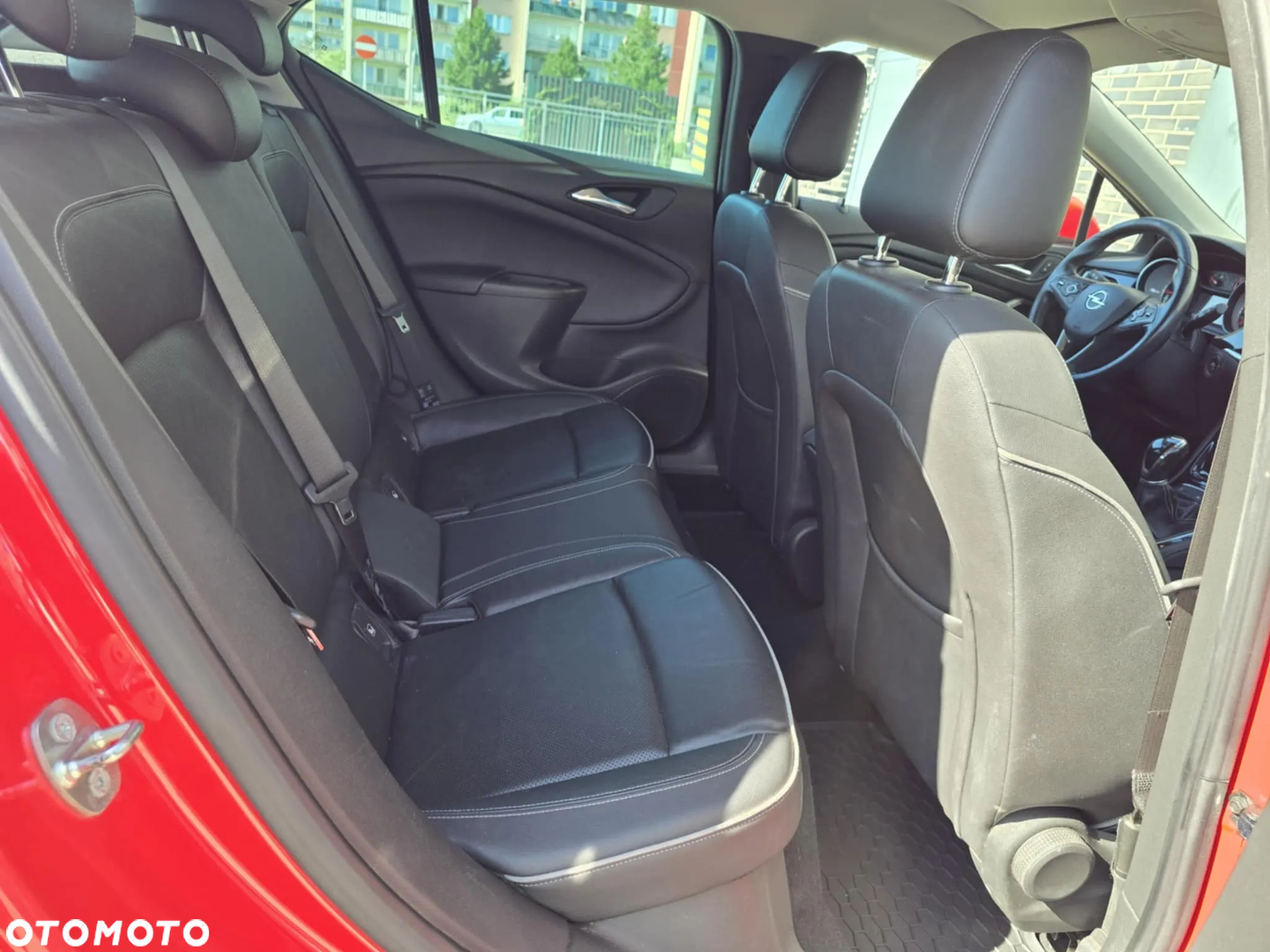 Opel Astra 1.4 Turbo Innovation - 26