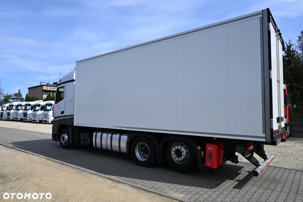 Mercedes-Benz Actros Chłodnia - 8