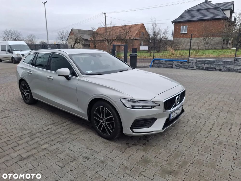 Volvo V60 D4 Momentum Pro - 5
