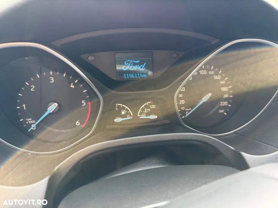 Ford Focus - 5