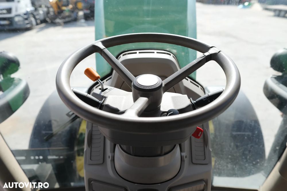 John Deere 6120 R - 25