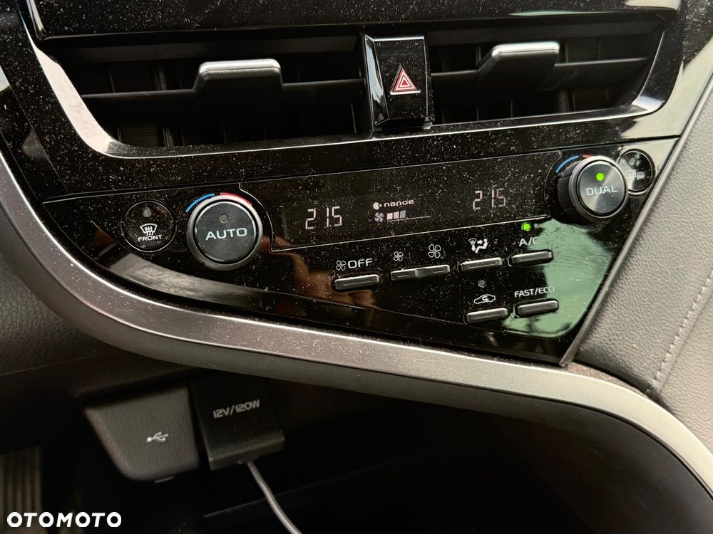 Toyota Camry 2.5 Hybrid Prestige CVT - 9