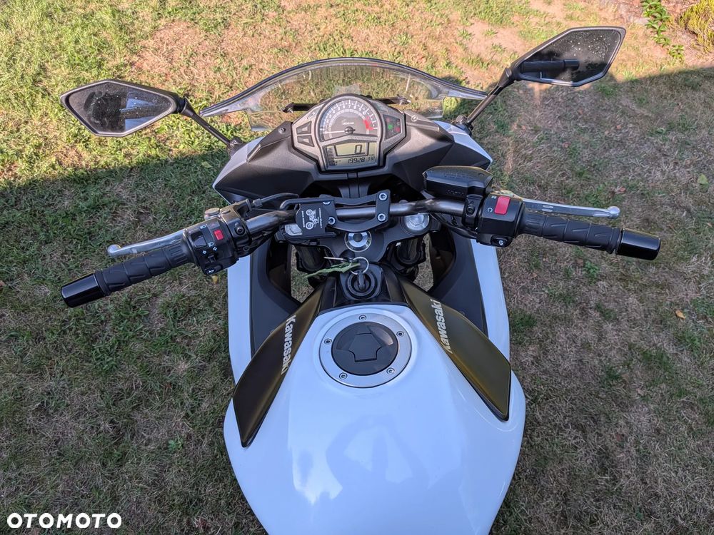 Kawasaki ER - 13