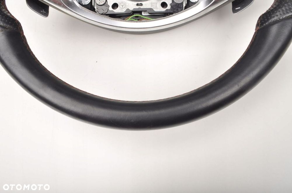 W176 KIEROWNICA MULTIFUNKCYJNA ŁOPATKI SKÓRA - 9