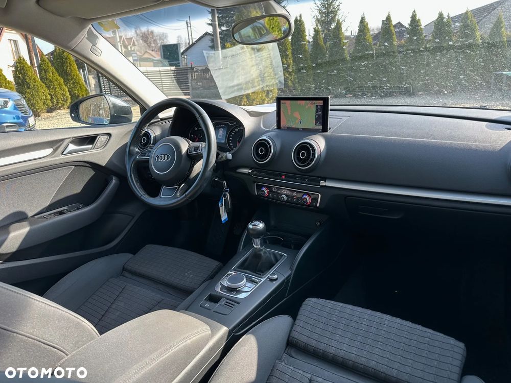 Audi A3 Sportback - 13