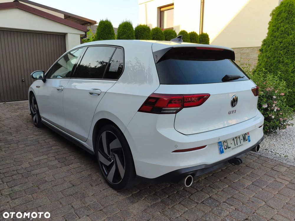 Volkswagen Golf - 5