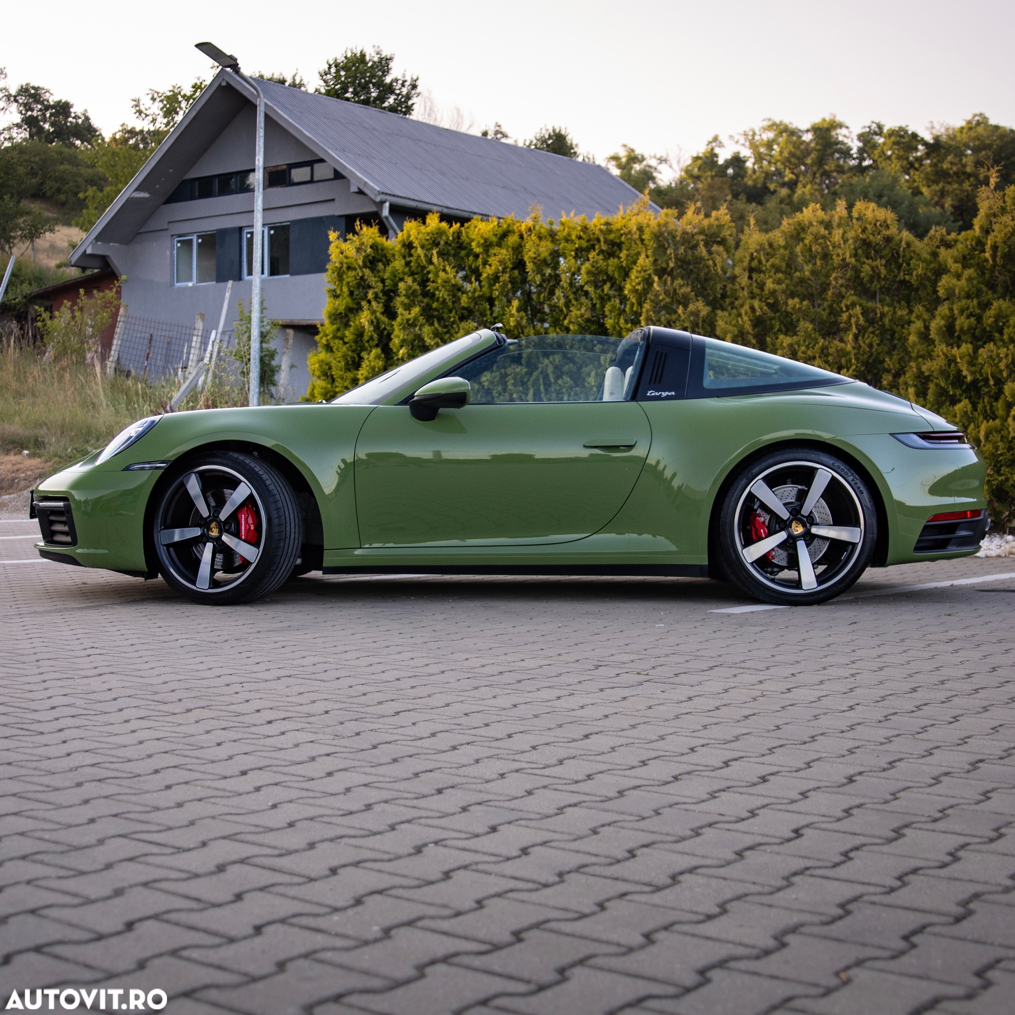 Porsche 911 Targa 4S PDK - 8