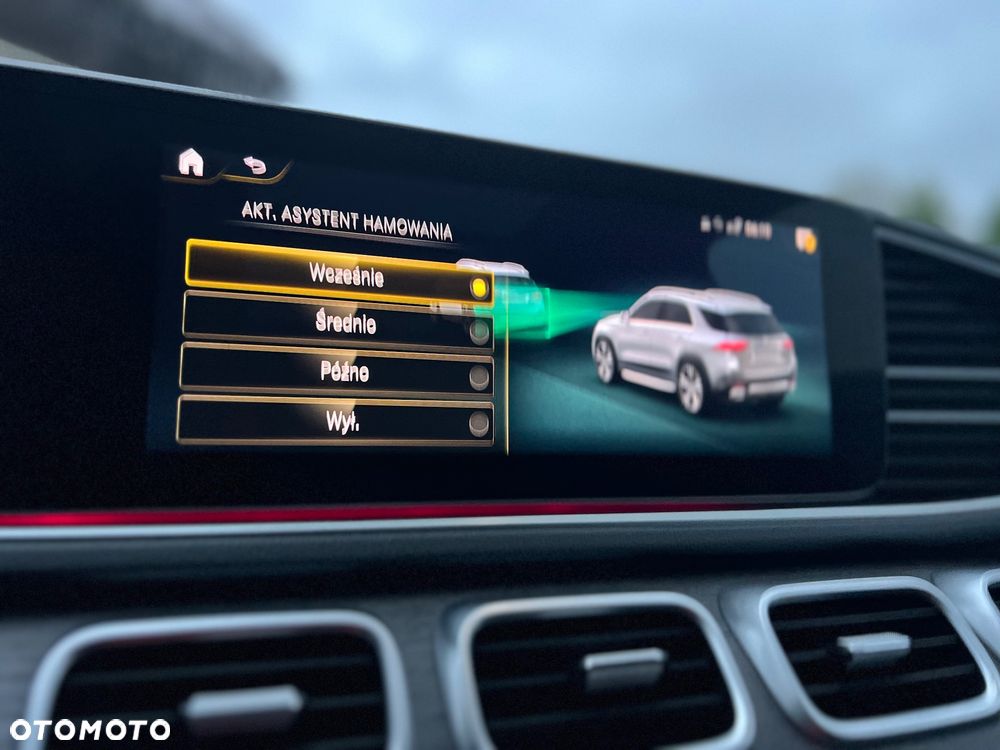 Mercedes-Benz GLE 300 d 4-Matic - 39