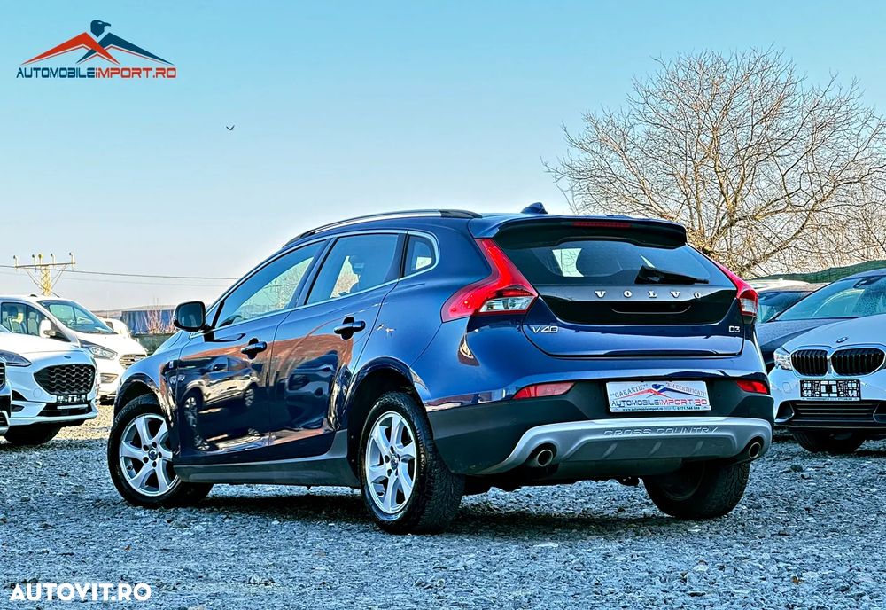 Volvo V40 Cross Country D3 Geartronic Ocean Race - 4