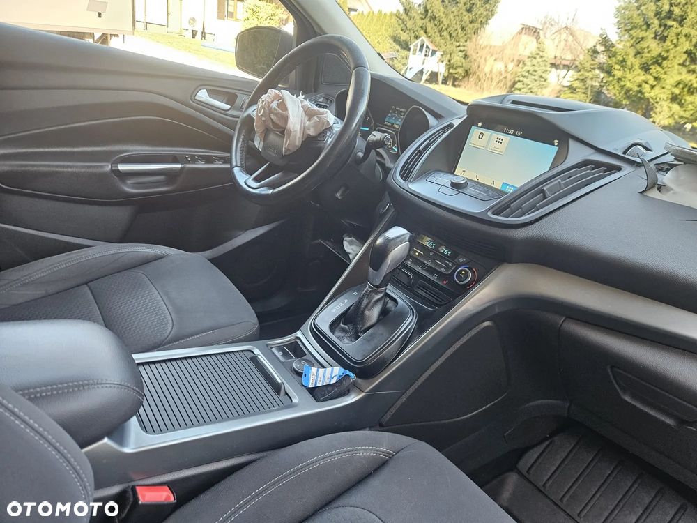 Ford Kuga 2.0 TDCi 4WD Titanium - 24