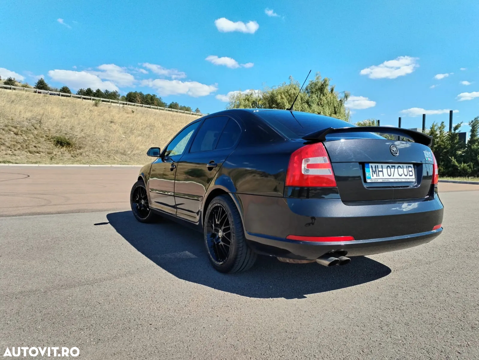 Skoda Octavia 2.0 TFSI RS - 2