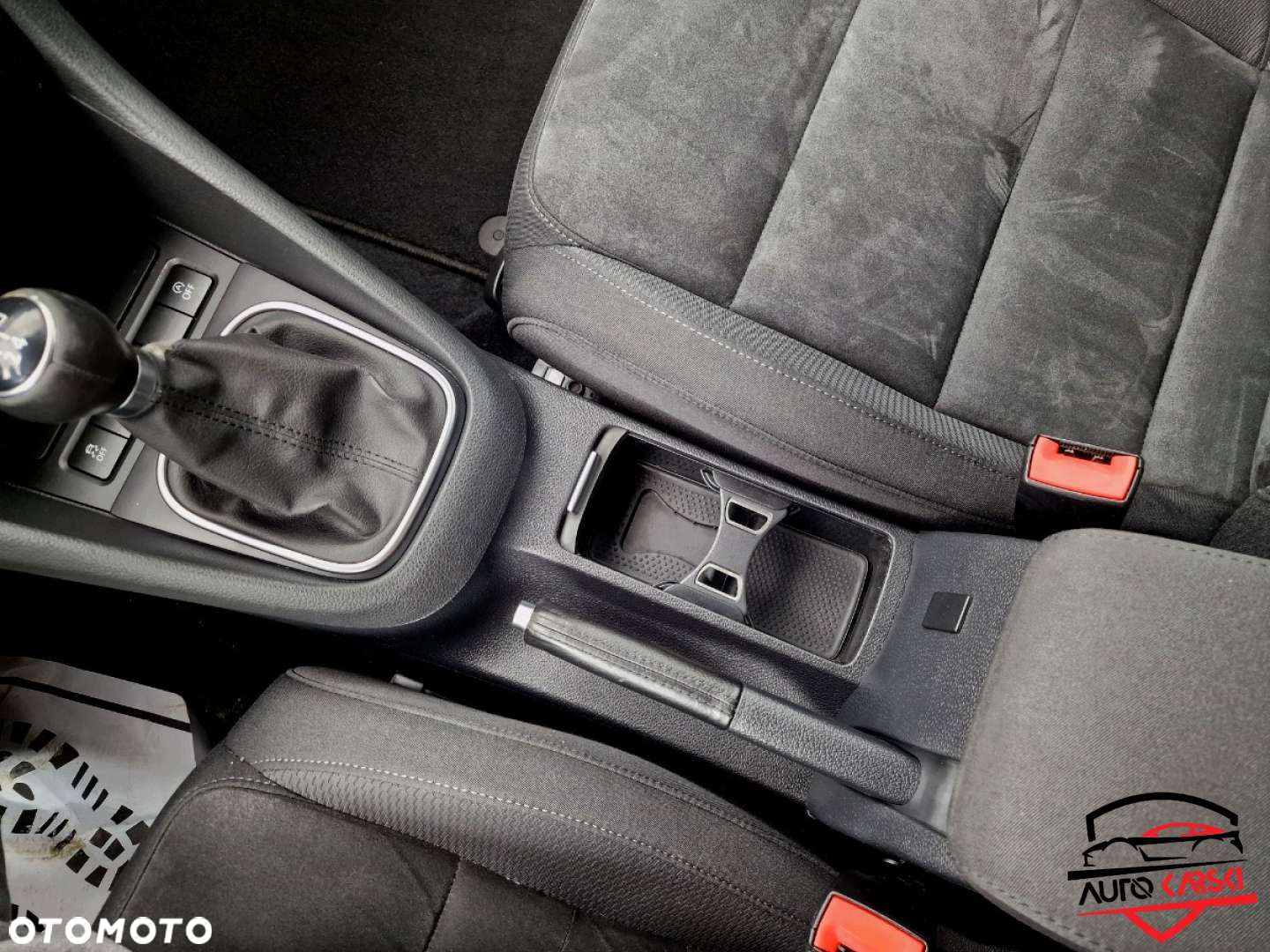 Volkswagen Golf - 35