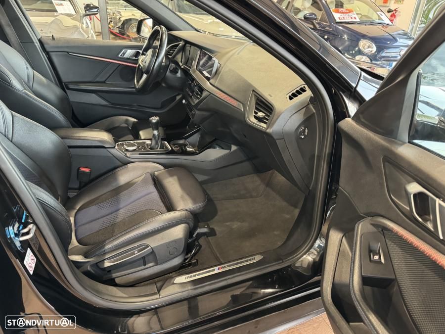 BMW 116 d Pack Desportivo M - 29