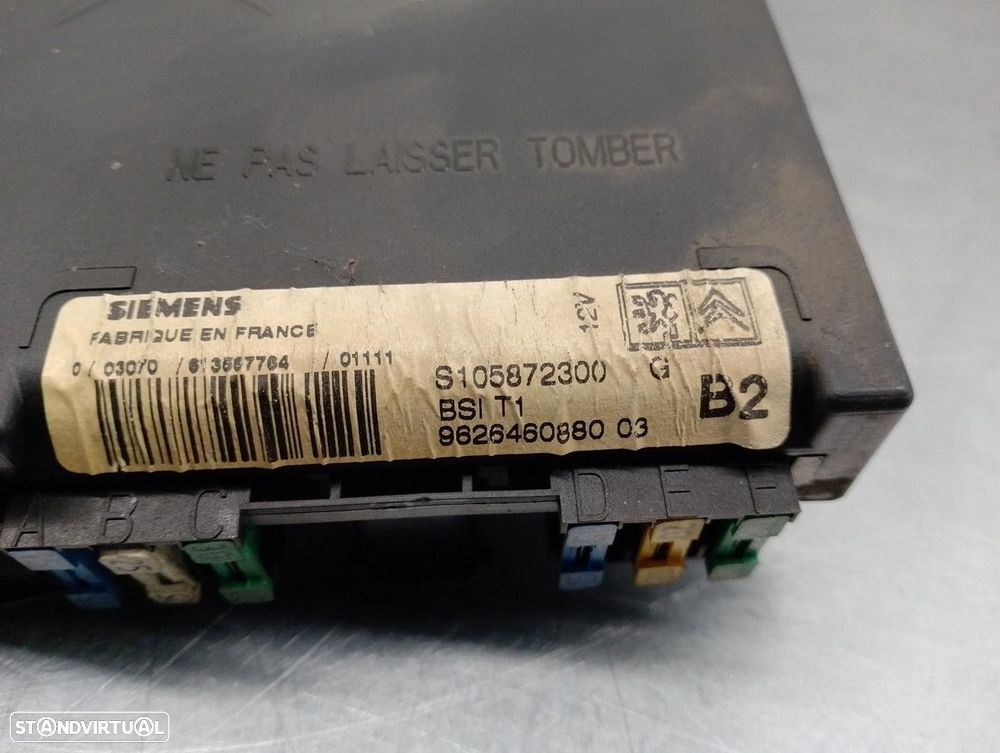 CAIXA RELÉS / FUSÍVEIS PEUGEOT 206 FASTBACK 2001 -9626460880 - 3