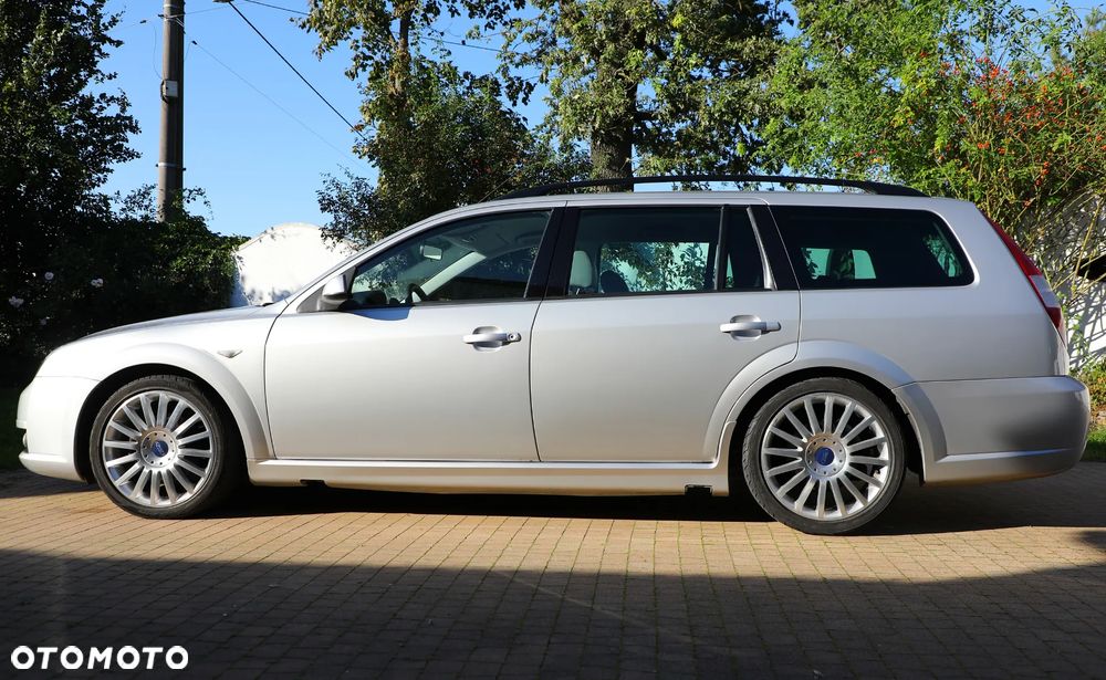 Ford Mondeo V6 ST 220 - 11