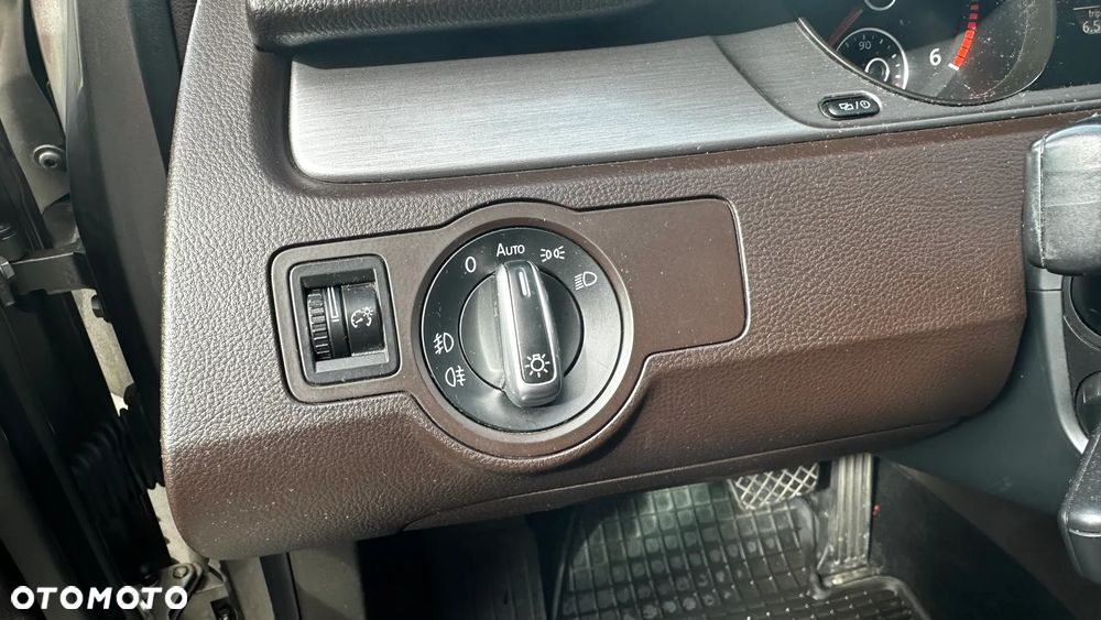 Volkswagen Passat 2.0 TDI Comfortline DSG - 19