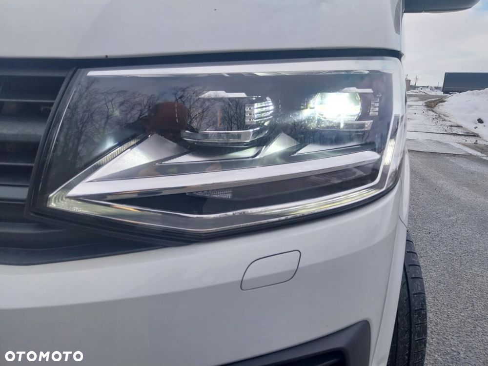Volkswagen Transporter - 4