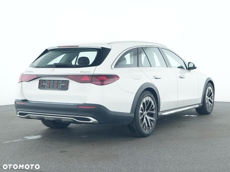 Mercedes-Benz Klasa E 300 de PHEV 4-Matic All-Terrain Avantgarde 9G-Tronic - 5