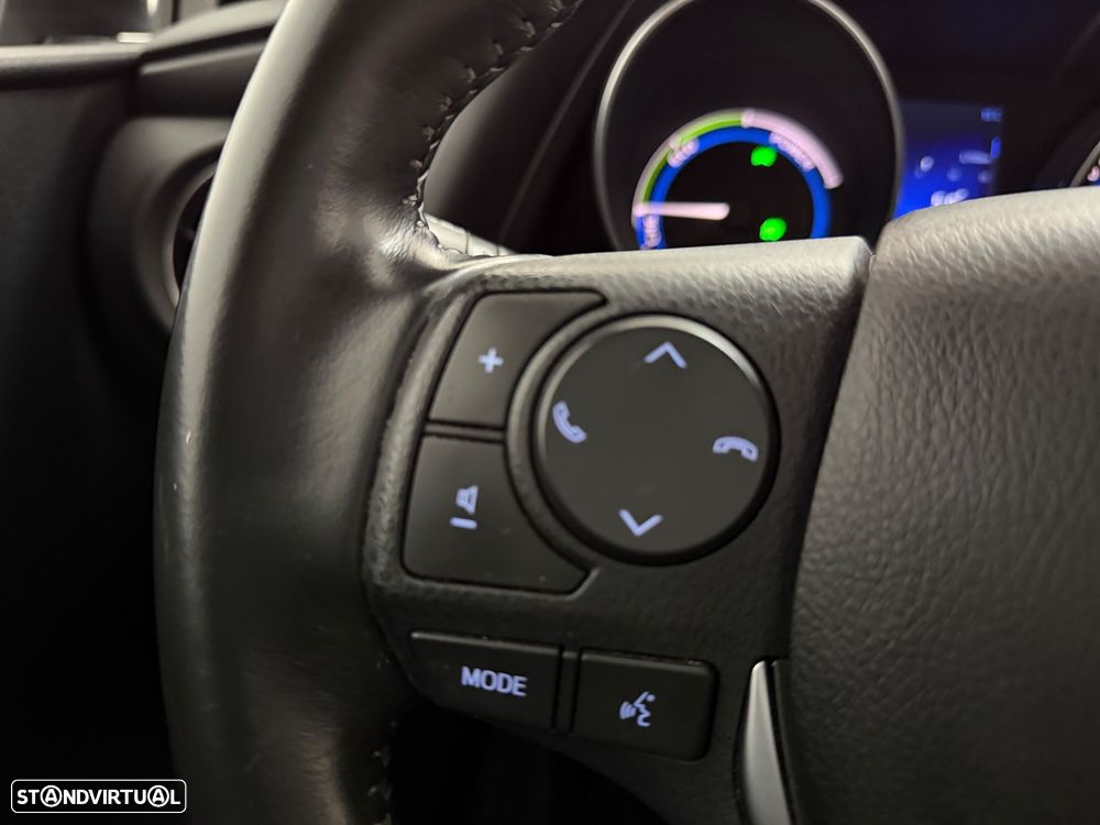 Toyota Auris 1.8 HSD Active - 17