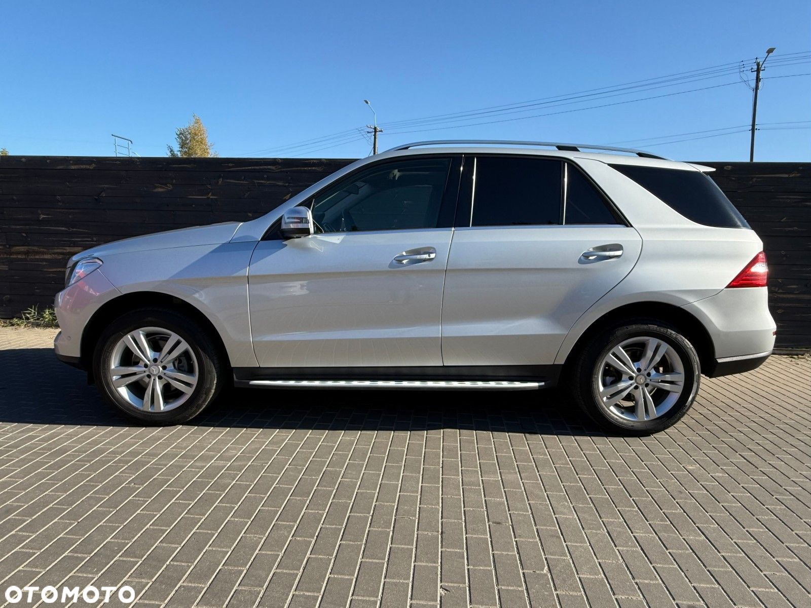 Mercedes-Benz ML - 12