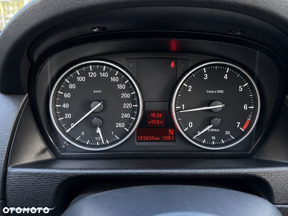 BMW X1 sDrive20i - 14