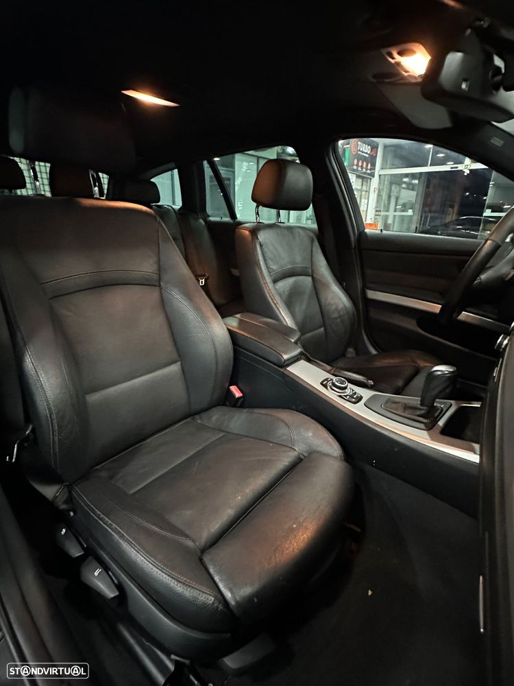 BMW 320 d xDrive DPF Aut. Edition Sport - 9