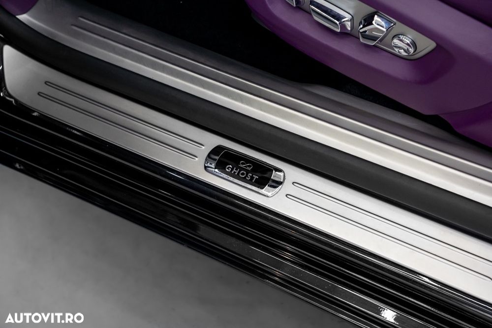 Rolls-Royce Ghost Black Badge - 29