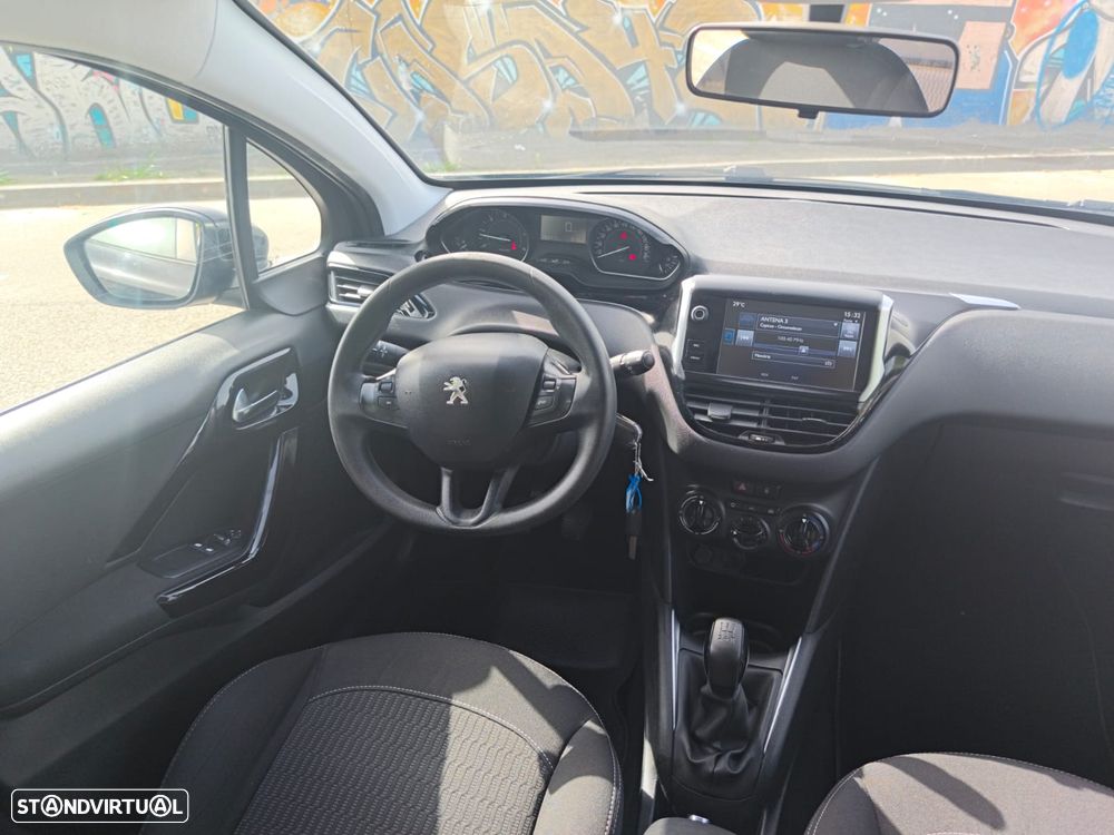 Peugeot 208 1.6 BlueHDi Style - 11