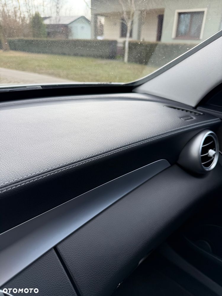 Mercedes-Benz Klasa C 300 d 9G-TRONIC Avantgarde - 31
